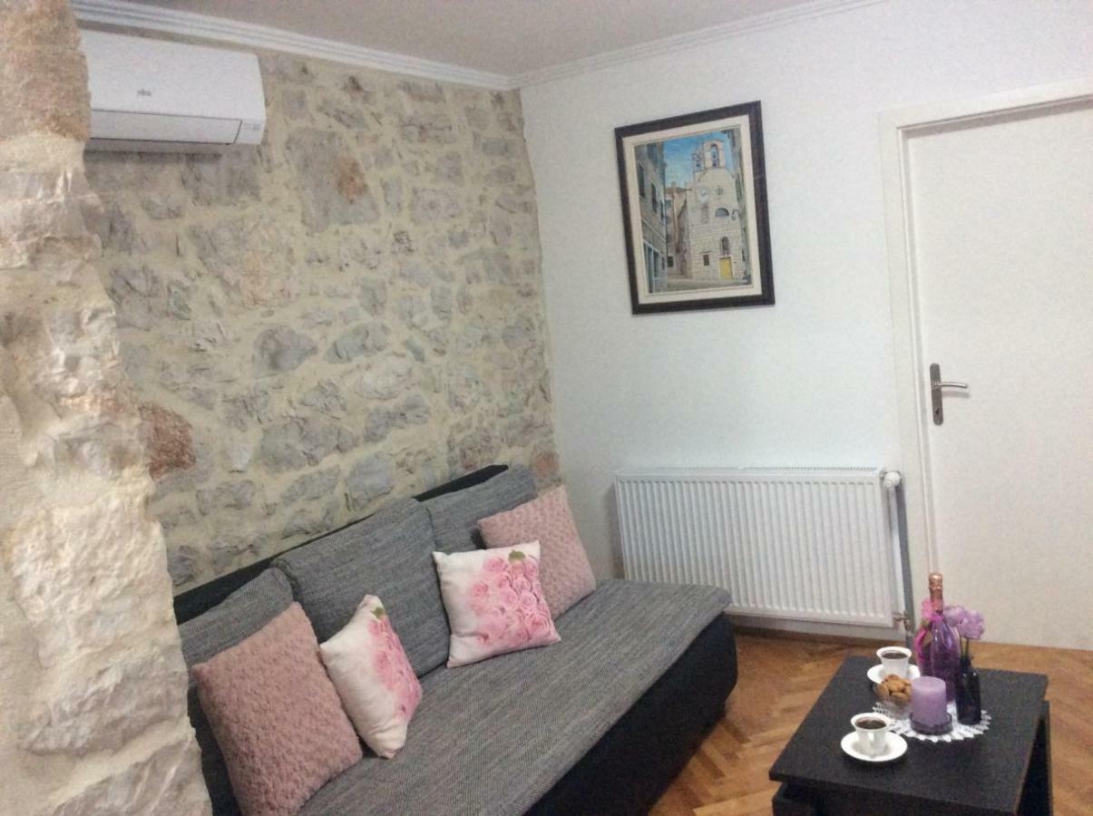 Apartment Karla Snb Lozovac Exterior photo